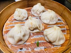 小龙虾灌汤包-佬泰丰斋· 乌镇茶食餐厅