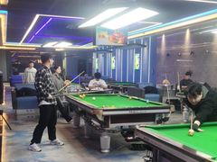 -中8台球俱乐部(龙跃大厦店)