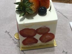 -罗森尼娜(德思勤店)