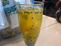 鲜橙百香果-佰搭果·广式茶餐厅(西华路店)