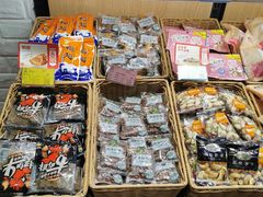 零售区-来伊份(解放路店)