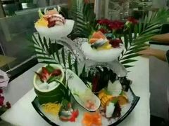 -三升美食城