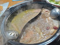 -7号院街鲜鱼府·涮烤一体(酒城华府总店)