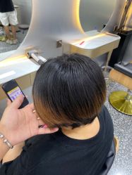 -Tloml salon