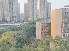 -长沙省政府地铁站亚朵酒店