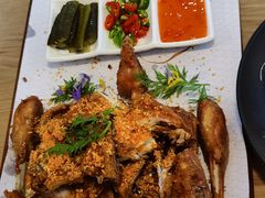 老青岛香酥鸡-船歌·鱼水饺青岛菜(枫蓝国际购物中心店)