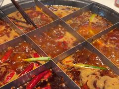 -扎起市井老火锅(乐山总店)
