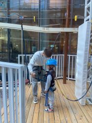 -PIPIKINGDOM皮皮王国欢乐号(欢乐海岸购物中心店)