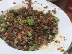 -湖南人家湘菜馆(镇江路店)