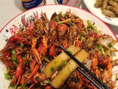 -乡土黄·鲜牛肉火锅·小龙虾(兴业街店)