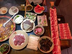 -在蜀里·一米肥牛老火锅(黄埔店)