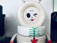 -上海星瀚奔驰4S店(红柳路店)