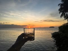 -Sunset Bar(丹绒亚路香格里拉店)