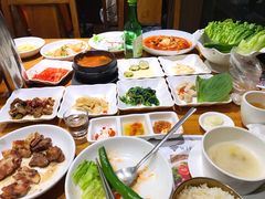 -紫霞门韩国料理烤肉(深南东路店)