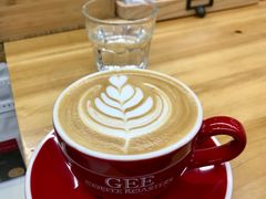 卡布奇诺-Gee Coffee Roasters(太古汇店)