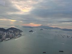 -OZONE 顶楼酒吧(香港丽思卡尔顿酒店)