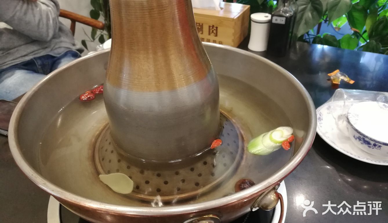 感觉北京的铜锅涮肉基本上大同小异