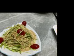 -何适山庄·团餐住宿(水长城P2停车场店)