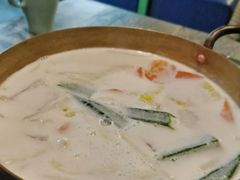 椰香鸡肉奶汤锅-长勺子东南亚(街道口店)