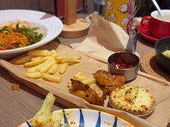 -必胜客(上海华谊新所店)