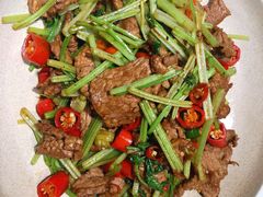 小炒黄牛肉-千稻剁椒大鱼头(CityOn熙地港店)