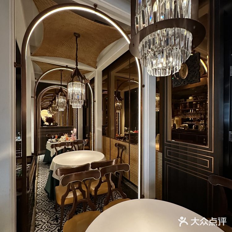 在深圳！！超有氛围感的漂亮饭！！