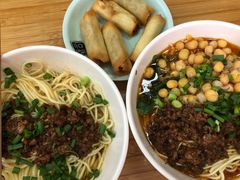 -秦云老太婆摊摊面(金色年华店)