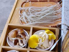 -阿婆情腊排骨火锅(金虹路店)