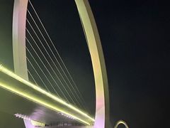 -南京眼步行桥