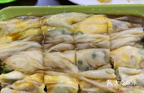 Meat Egg Mushroom Shrimp Rice Noodle Roll