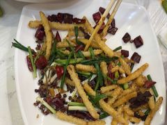 -江城燕子大排档(江汉路步行街店)