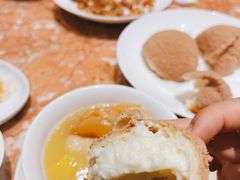 酥皮牛奶包-金玉满堂潮州酒楼(无限极荟购物广场店)