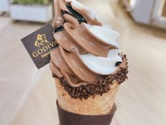 巧克力香草双拼冰淇淋-GODIVA(景枫中心店)