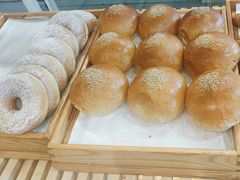 -焙丽拾光(麦凯乐直营店)