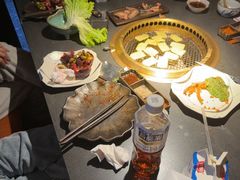 -铭牛烧肉·和牛海鲜自助(高新月牙湖店)