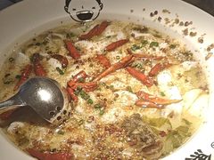 -江渔儿酸菜鱼(奥园广场金发购物中心店)