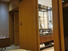 -天津梅江中心皇冠假日酒店