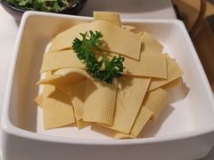 -左庭右院鲜牛肉火锅(浦江欢乐颂店)