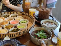 -包整·丝娃娃(一览甲秀楼风景店)