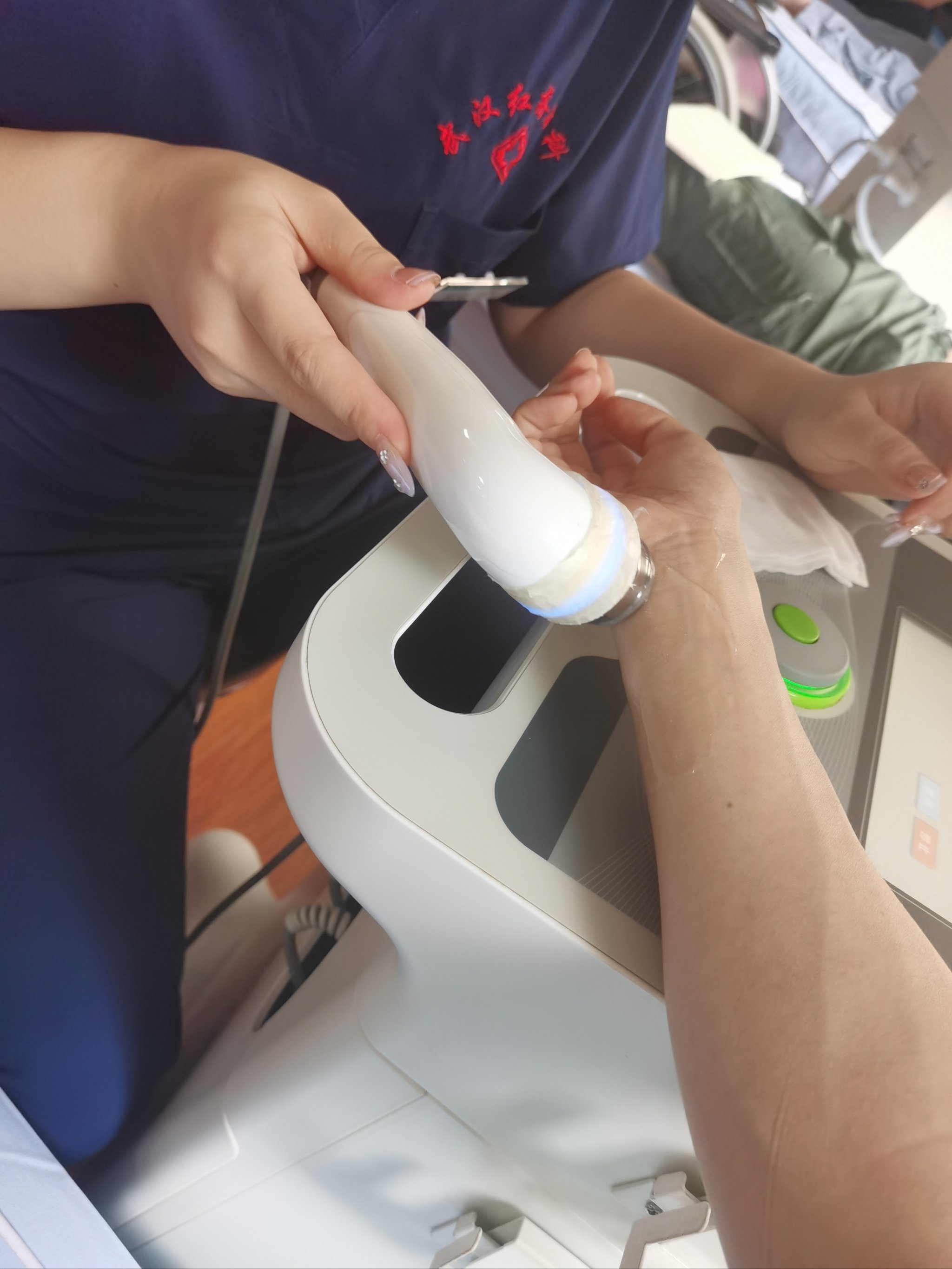 超声波超短波治疗