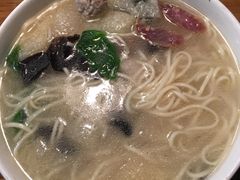 -新白鹿餐厅(百联中环店)