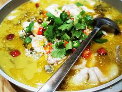 金汤酸菜鱼-宴愉(洛邑古城店)