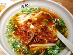 -湘人龙记老长沙米粉(鸟巢店)