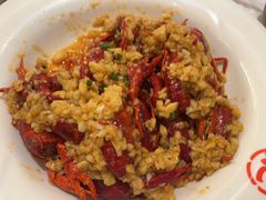 -肥肥虾庄·金牌油焖大虾(汉口城市广场店)