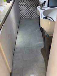 -PE SALON