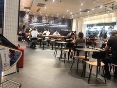 大堂-肯德基(虹桥机场T2北指廊精选外卖点店)