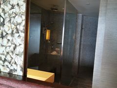 -上海外滩茂悦大酒店