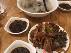 -明红蹄花创始老店(糍粑店街店)