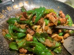 -费大厨辣椒炒肉(万家丽一店)