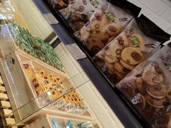 -牛朋牛奶棚(南昌路店)